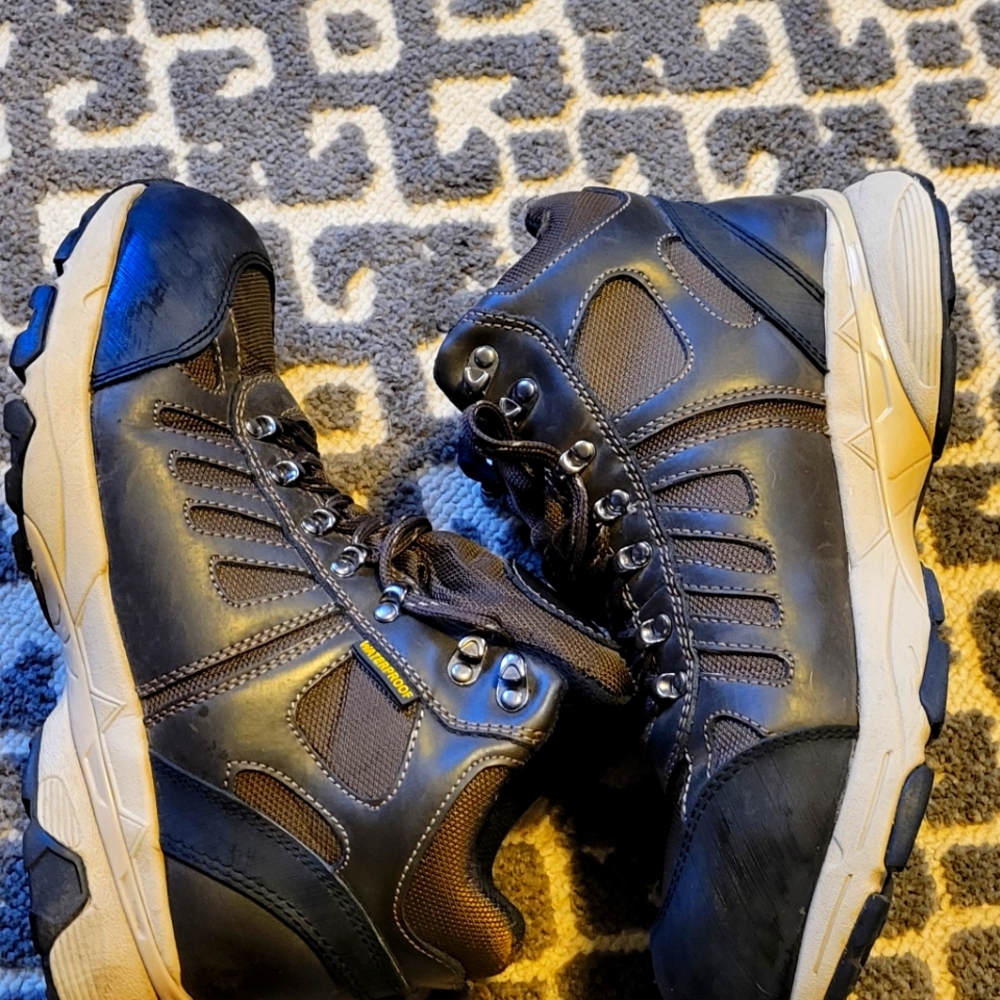 LINCOLN WATERPROOF OUTDOOR HIKING BOOTS